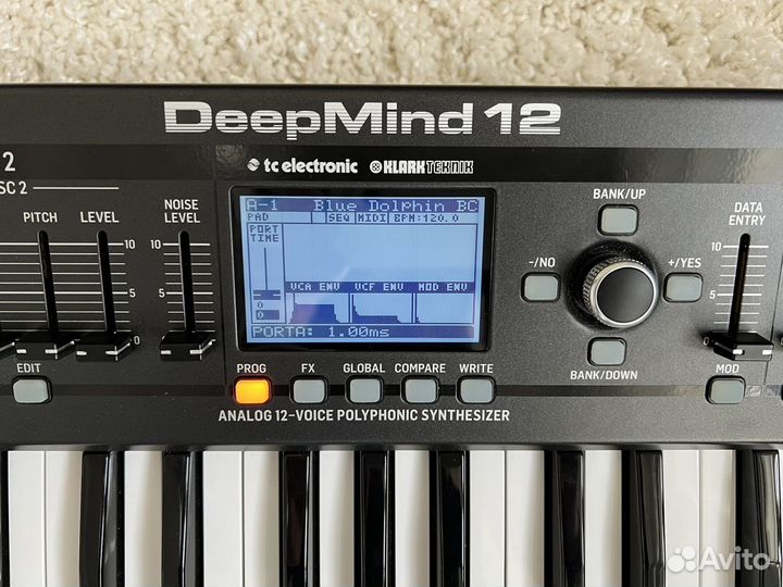 Behringer deepmind 12