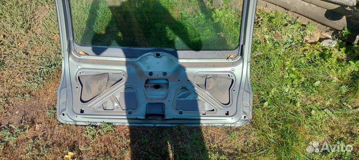 Продам дверь багажника Калина первое семейства