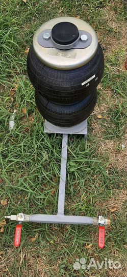 Пневматический домкрат и Подставка под автомобиль