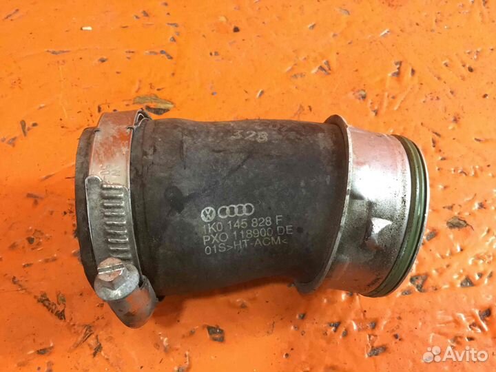 Патрубок OEM:1k0145828f Skoda 2008 Octavia