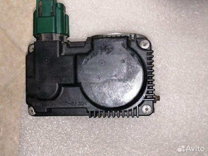 Дроссель Nissan AD 2.0L