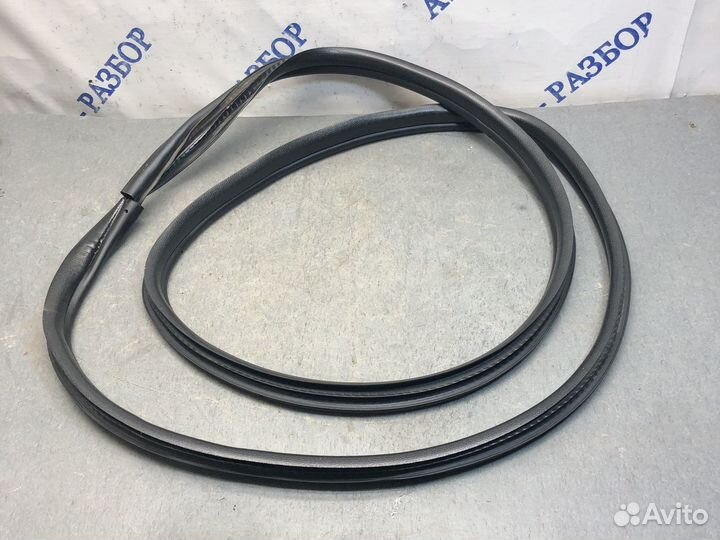 Уплотнитель проёма зад прав двери Citroen c3