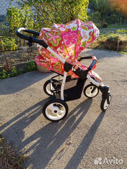 Прогулочная коляска