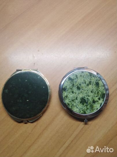 Зеркало карманное