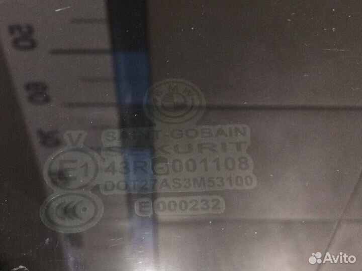 Стекло двери задней левой заднее левое Bmw X3 E83