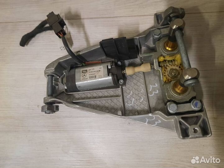 Мотор рулевой колонки A2205400288 Mercedes W211