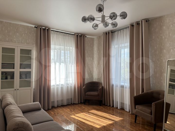 Дом 224 м² на участке 14 сот.