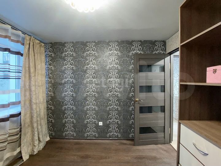 Комната 36,5 м² в 2-к., 1/4 эт.