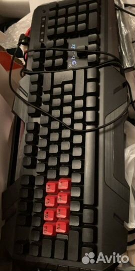Игровая клавиатура Bloody B3590R