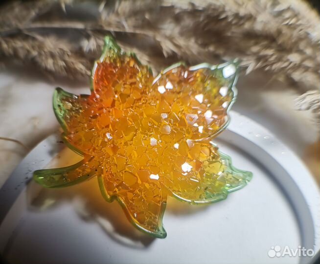 Брошь ручной работы