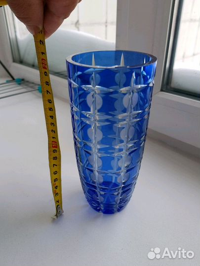 Ваза из синего хрусталя