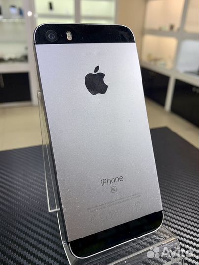 Телефон iPhone 5se 64gb Отличное состояние