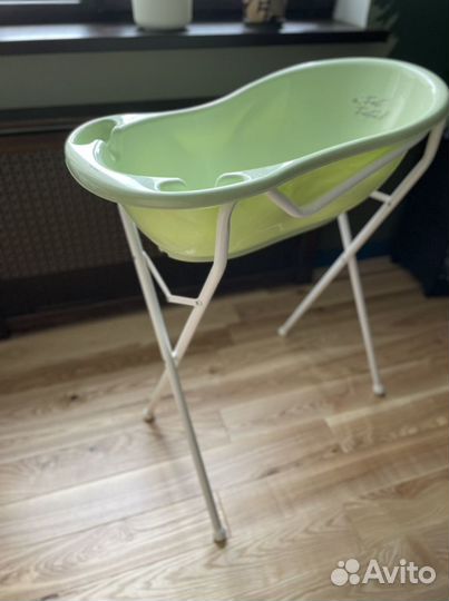 Универсальная подставка под ванночку