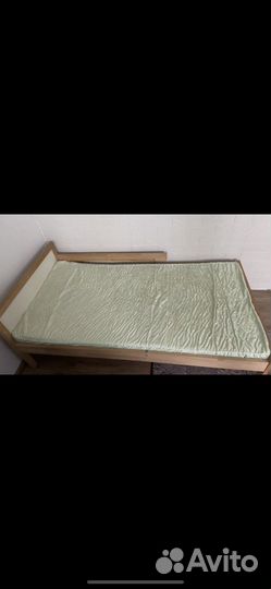 Детская кровать IKEA с матрасом