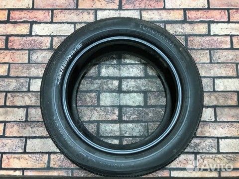 Yokohama dB Decibel E70 215/55 R17 93V