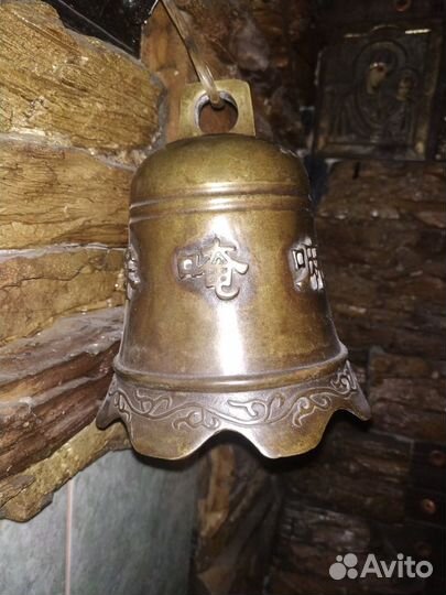 Колокол буддийского монастыря. 20 век Китай