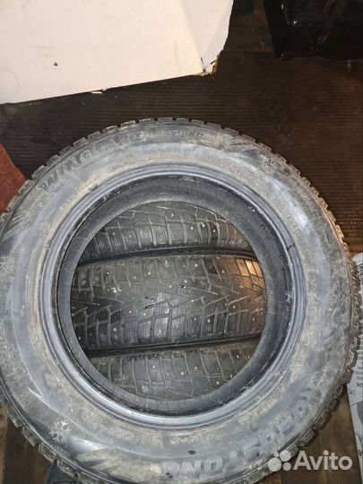 Roadstone Winguard 19.5/60 R15