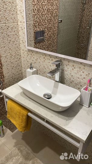 Столешница, каркас, сантехника для ванной