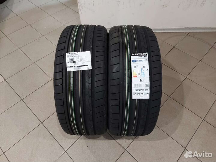 Dunlop SP Sport Maxx GT 245/45 R19 98Y