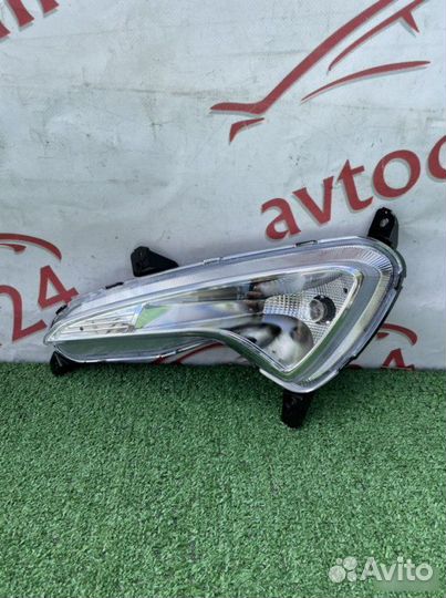 Противотуманная фара передняя левая Hyundai