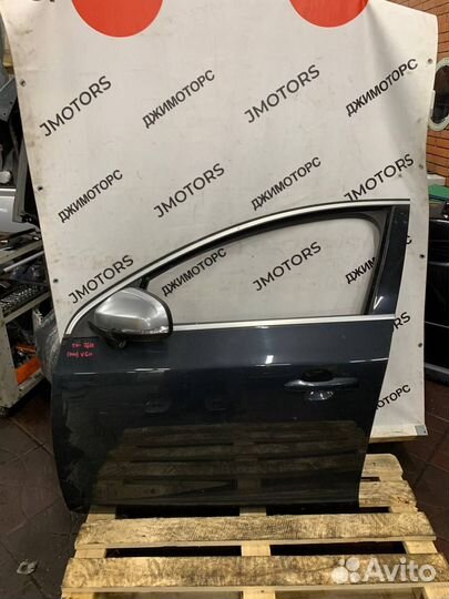 Дверь передняя левая Volvo V60 Вольво V60