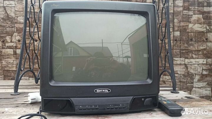 Телевизор цветной