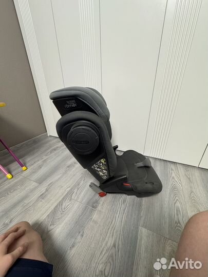 Автомобильное кресло britax romer