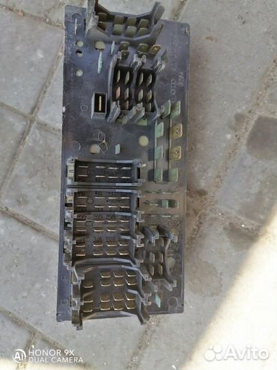 Панель предохранителей ауди 80 1.8 бочка