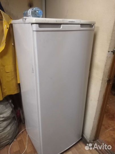 Холодильник на запчасти