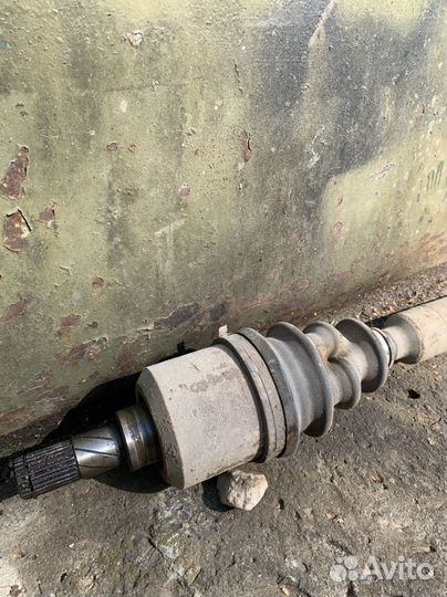 Привод передний правый Nissan Almera N15