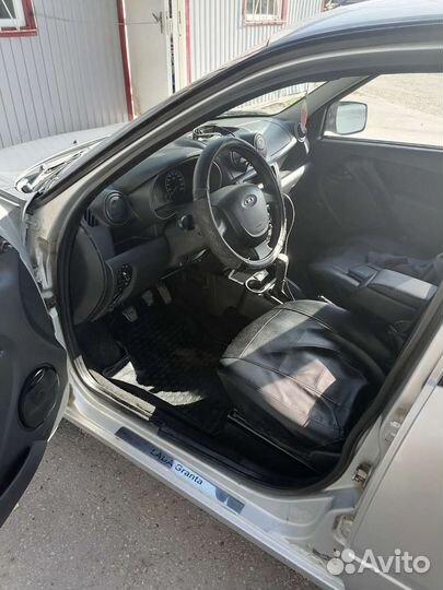 LADA Granta 1.6 МТ, 2012, 212 285 км