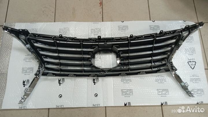 Решетка радиатора lexus RX 270 / 350 / 450H