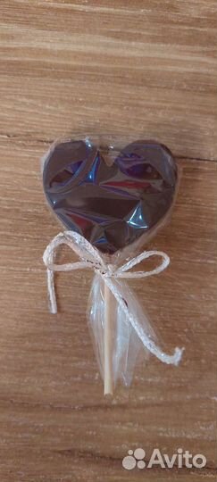 Шоколадное сердце на палочке