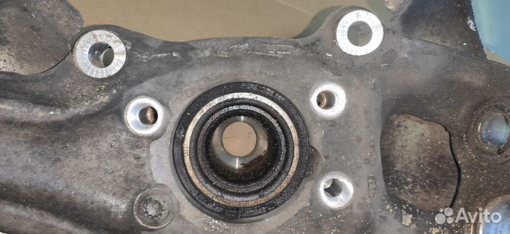 Кулак поворотный перед лев Audi A4 B8 8K0407241F