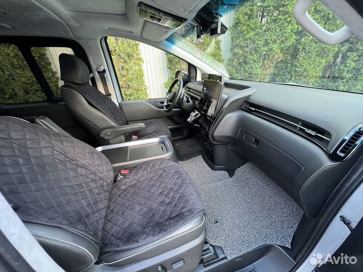 Hyundai Staria, 2021