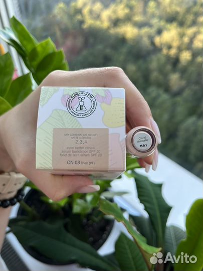 Тональный крем и консилер Clinique even better