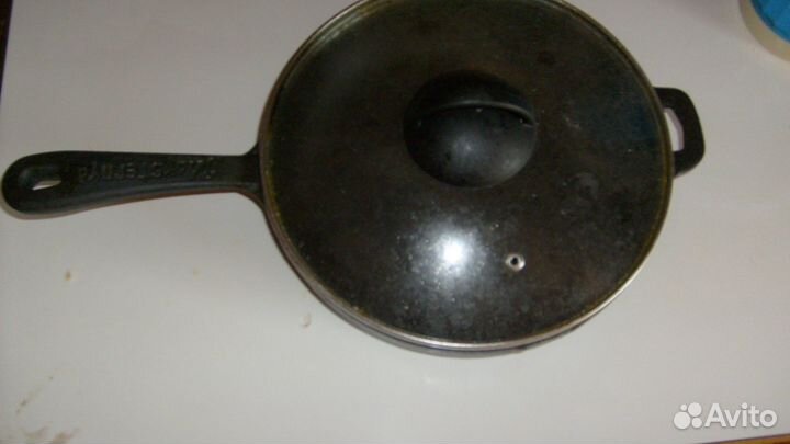 Чугунная сковорода