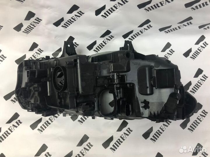 Левый корпус фары BMW X3/X4 G01 G02 2017-2021 Led