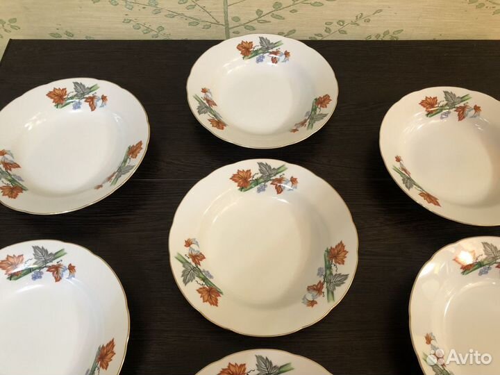 Японские суповые тарелки. Виноград. фарфор