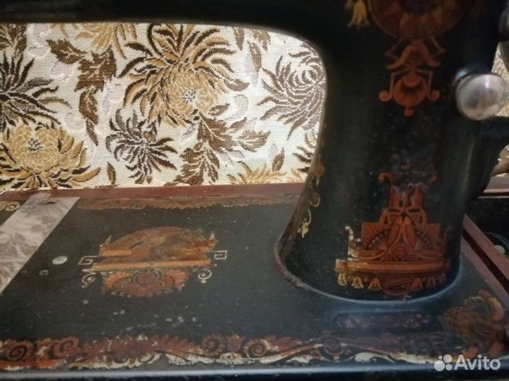 Швейная машина Singer