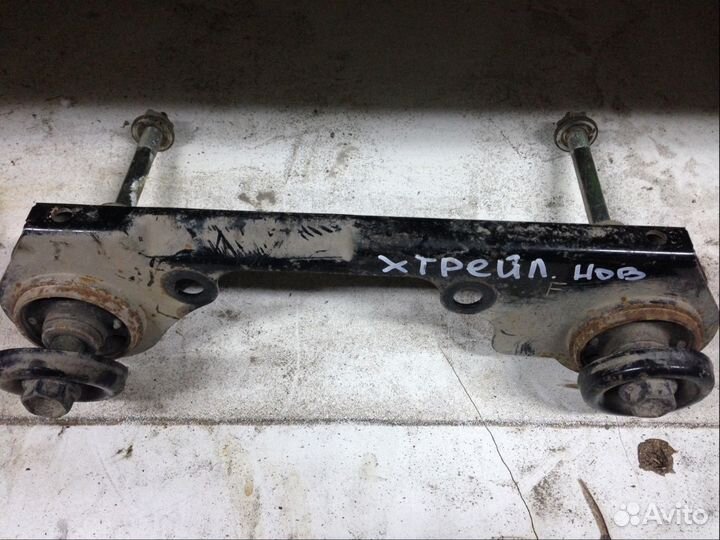 Кронштейн редуктора Nissan X-Trail Т 32