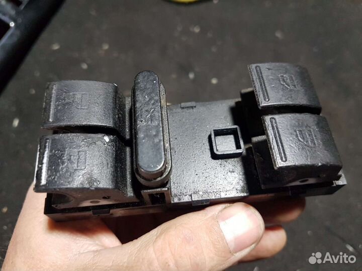 Блок стеклоподъемников volkswagen passat B6