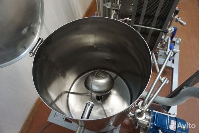 Проточный пастеризатор-охладитель молока