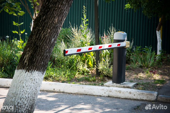 Шлагбаум с монтажом