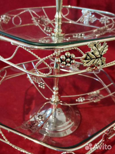 Конфетница трехярусная