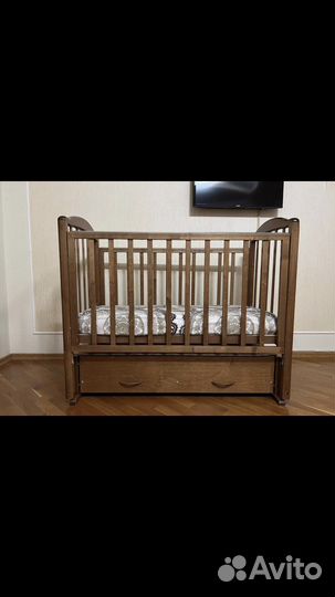 Детская кроватка
