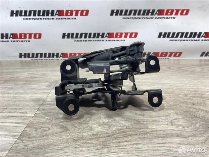 Замок капота бмв 5 Ф10 Ф11