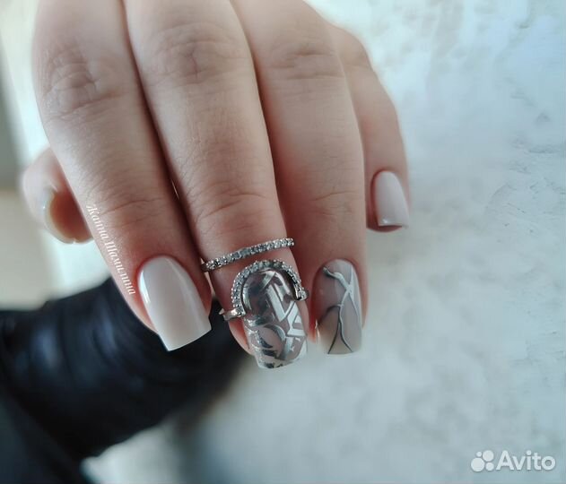 Маникюр гель лак