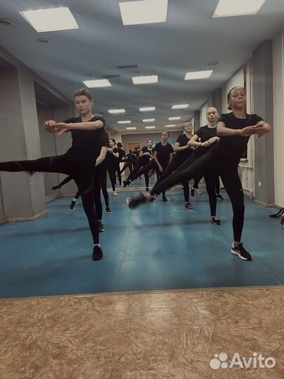 Тренер по фигурному катанию