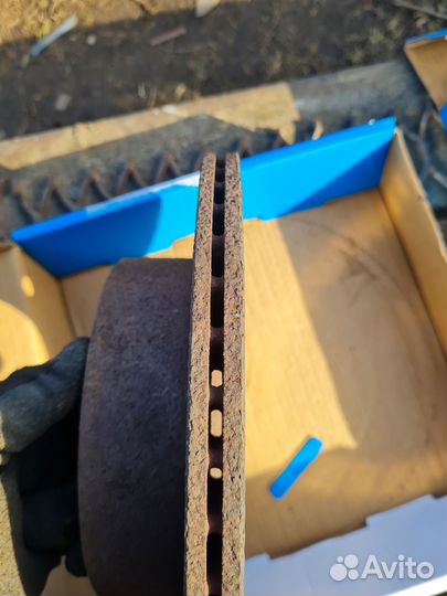 Передние и задние тормозные диски,Nissan X Xtrail